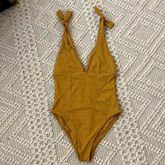 L*Space Isabelle Tie Straps One Piece Swimsuit LAST CALL - Picture 1 of 3